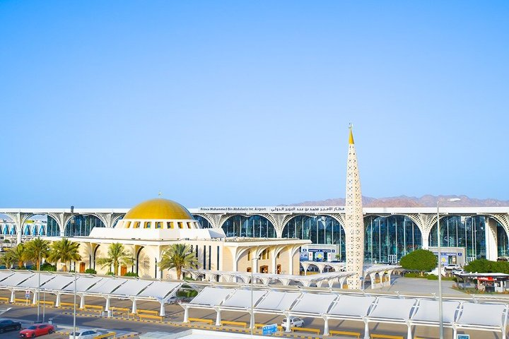 Madinah Airport to Madinah Hotel / City Private Transfer - Photo 1 of 11
